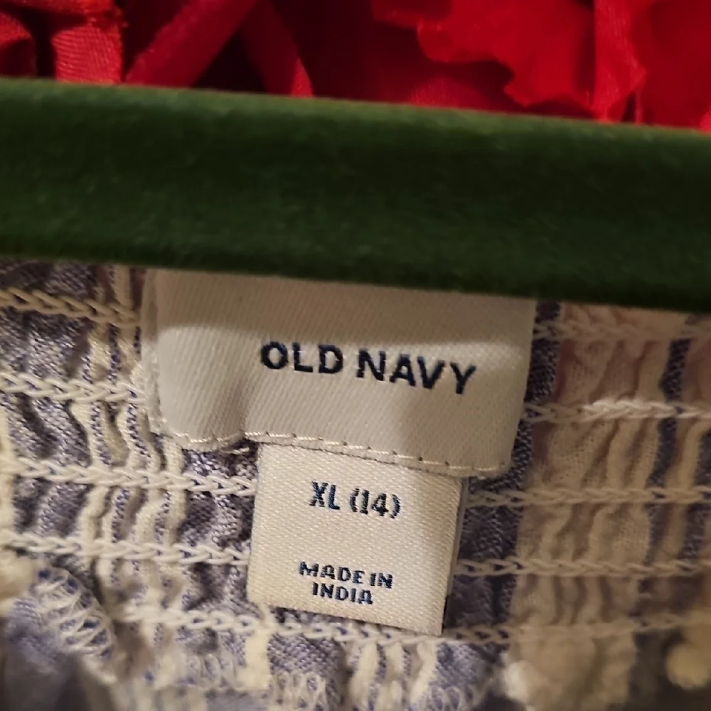 Old Navy chic textured